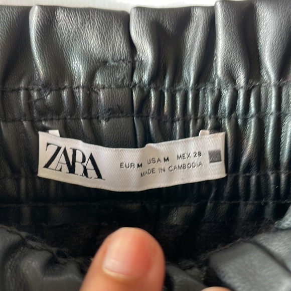 Zara Belted Faux Leather Shorts - Picture 11 of 14